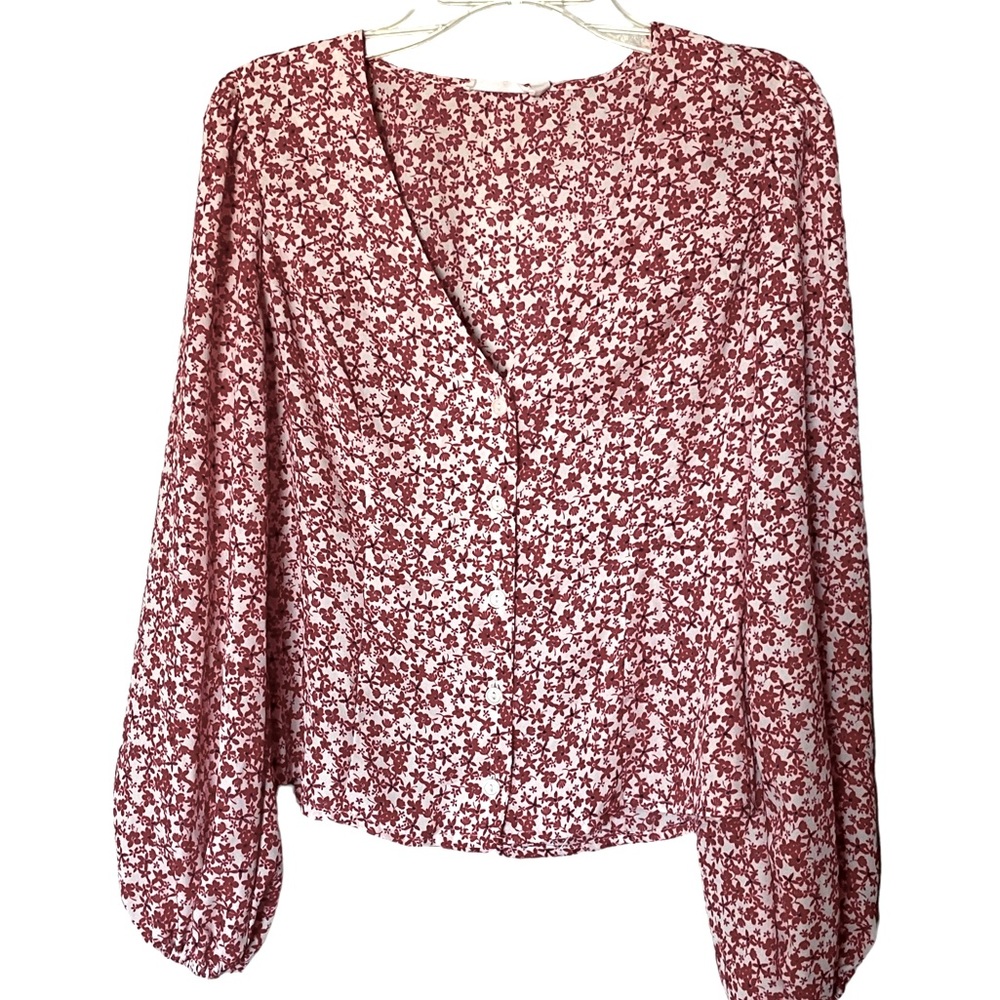 Lush Red & White Floral Print V Neck Long Sleeve Button Down Top, Size XS - Picture 3 of 11